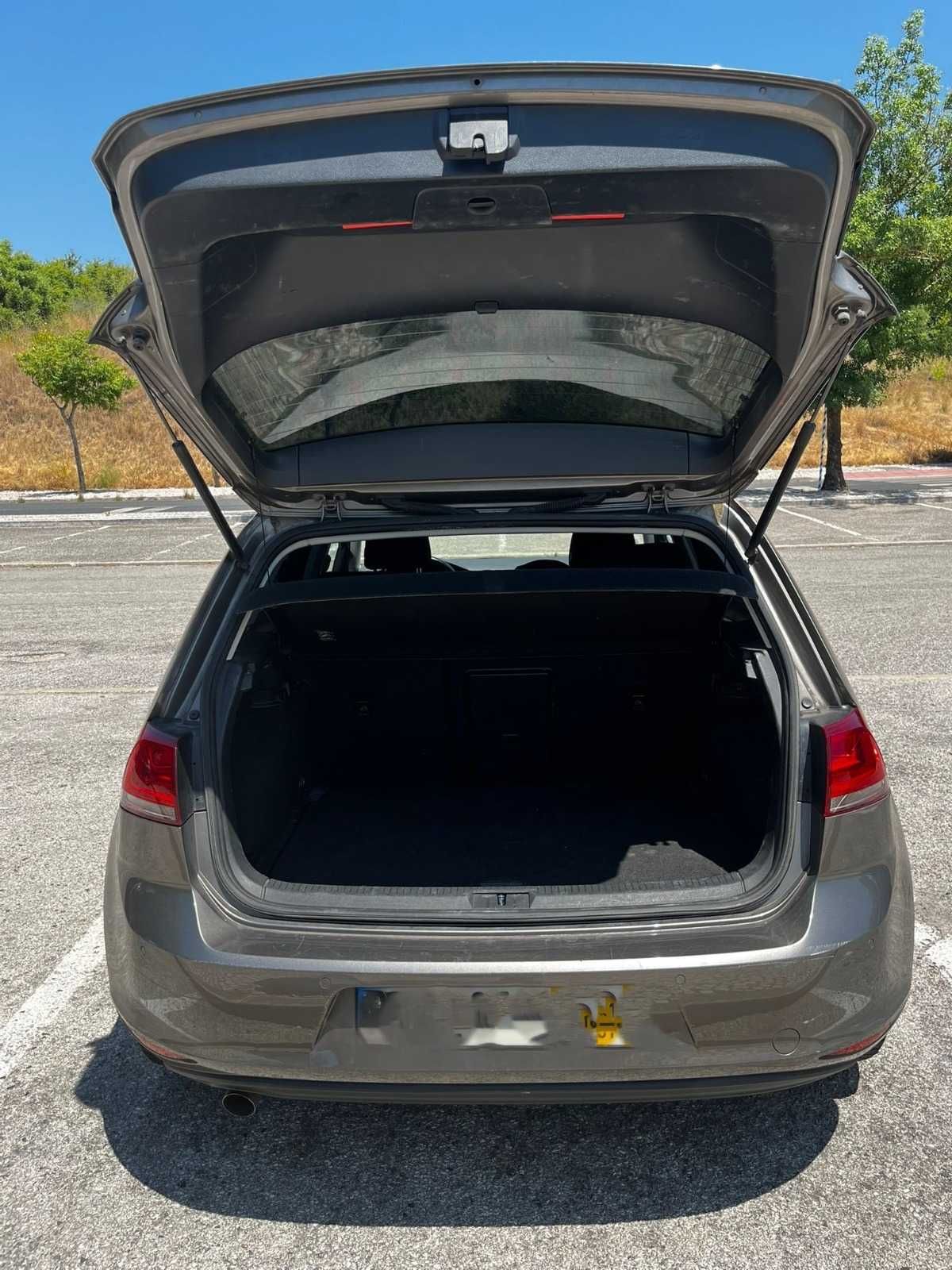 VW Golf 1.6 TDi GPS Edition Cinzento - Óptimo estado