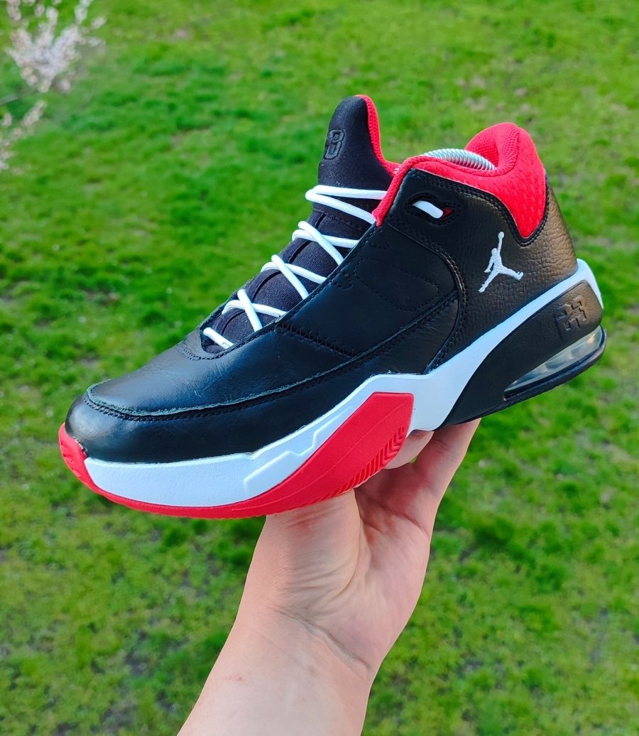 Кроссовки Nike Jordan Max Aura 3