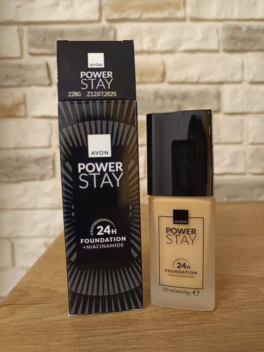 Nowy podkład Avon Power stay 24h NUDE 228G
