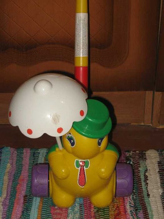 машинки музыкальные ходунки  стеллаж для  машинок и машинки и др