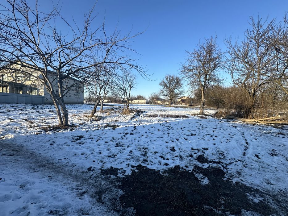 Без %%% Продаж будинку з землею в центрі с. Семиполки