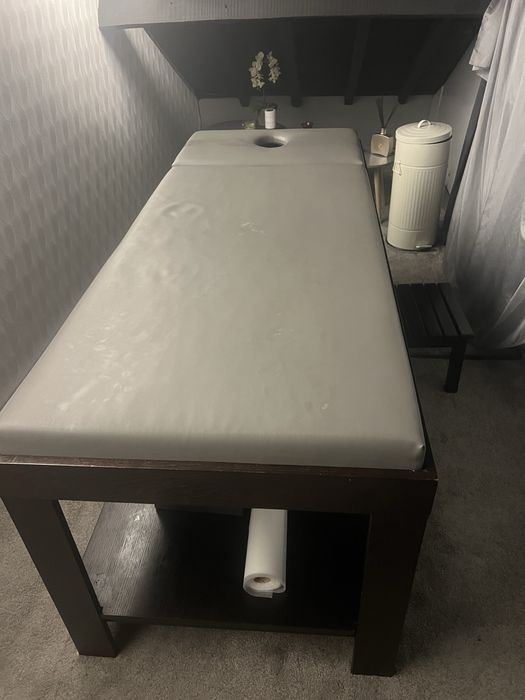 Marquesa de Madeira Maciça – Ideal para Spa, Massagens ou Estética