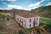 Casa senhorial, totalmente recuperada, em Cernache do Bonjardim