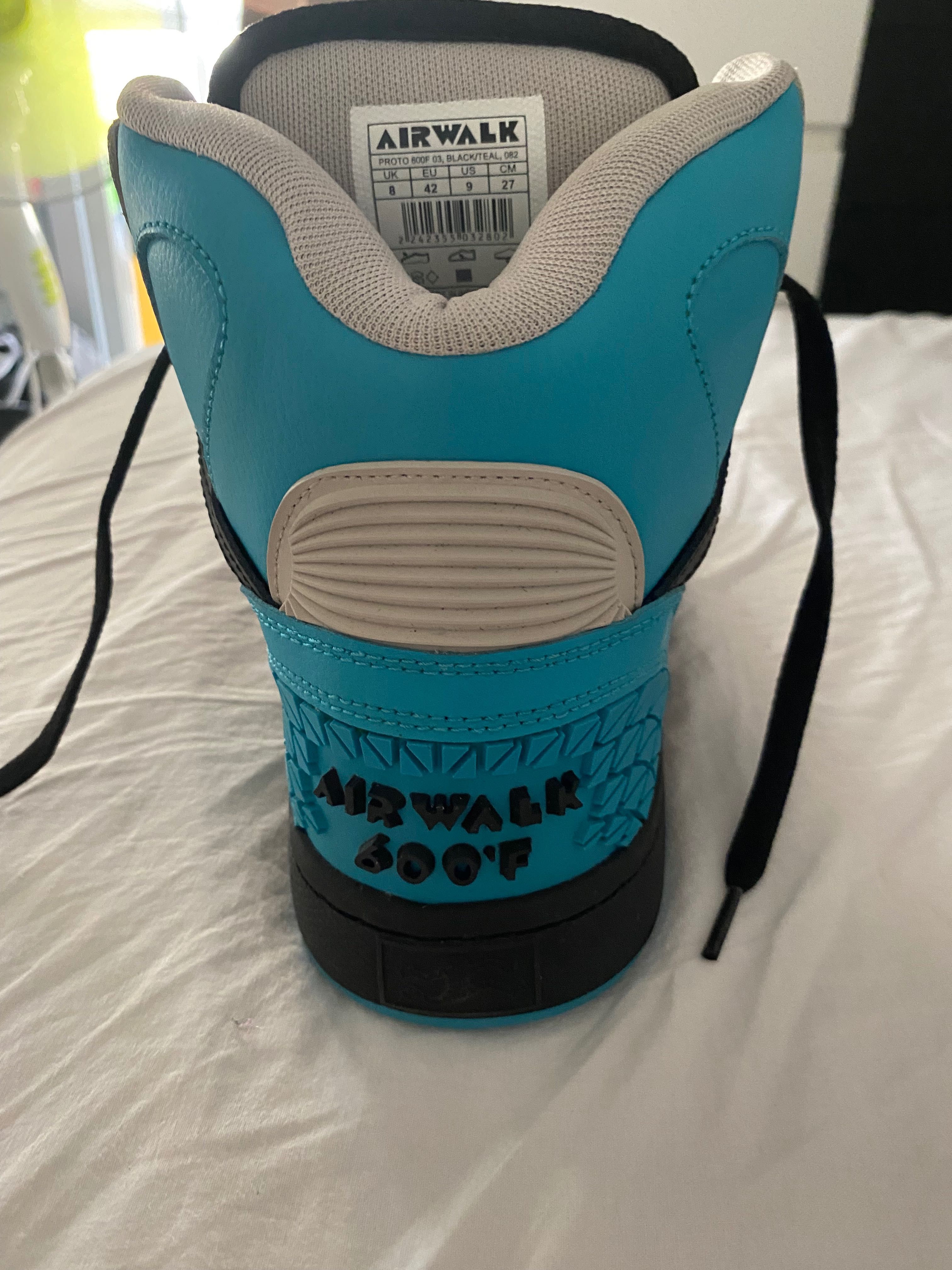 Botas air walk 600f novas