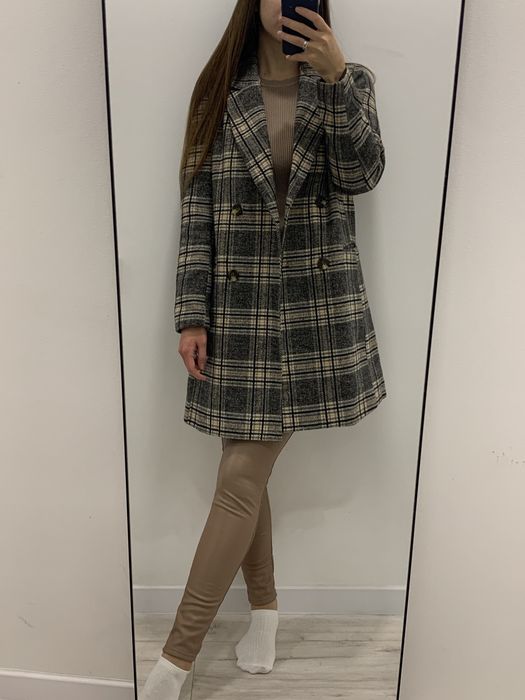 Пальто осінь