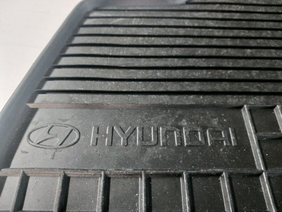 Oryginalne dywaniki gumowe Hyundai Terracan