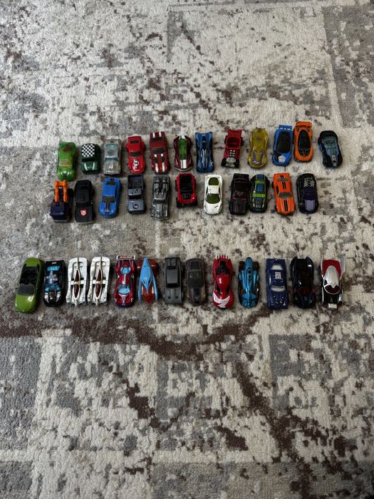 Машинки хот вілс б/у