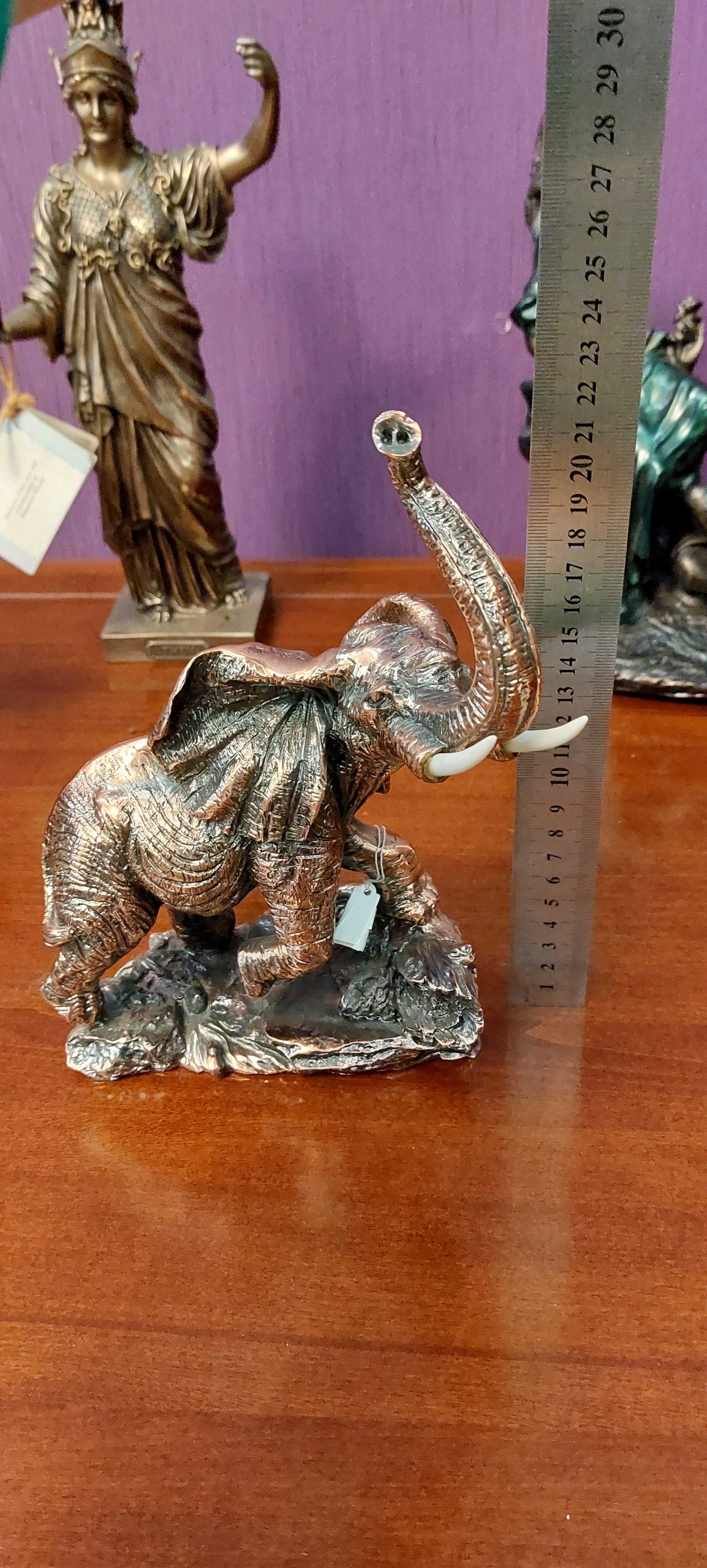Слон  африканский статуэтка