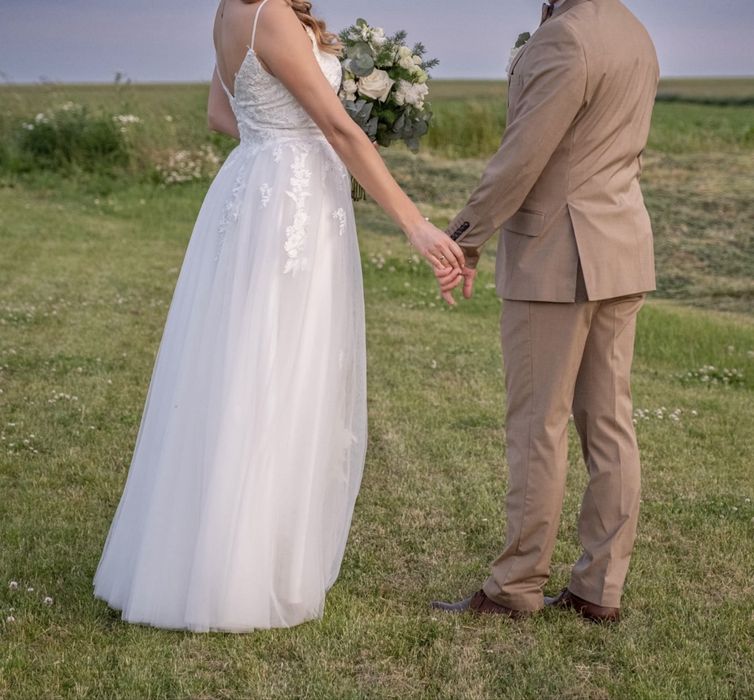 Suknia ślubna biała