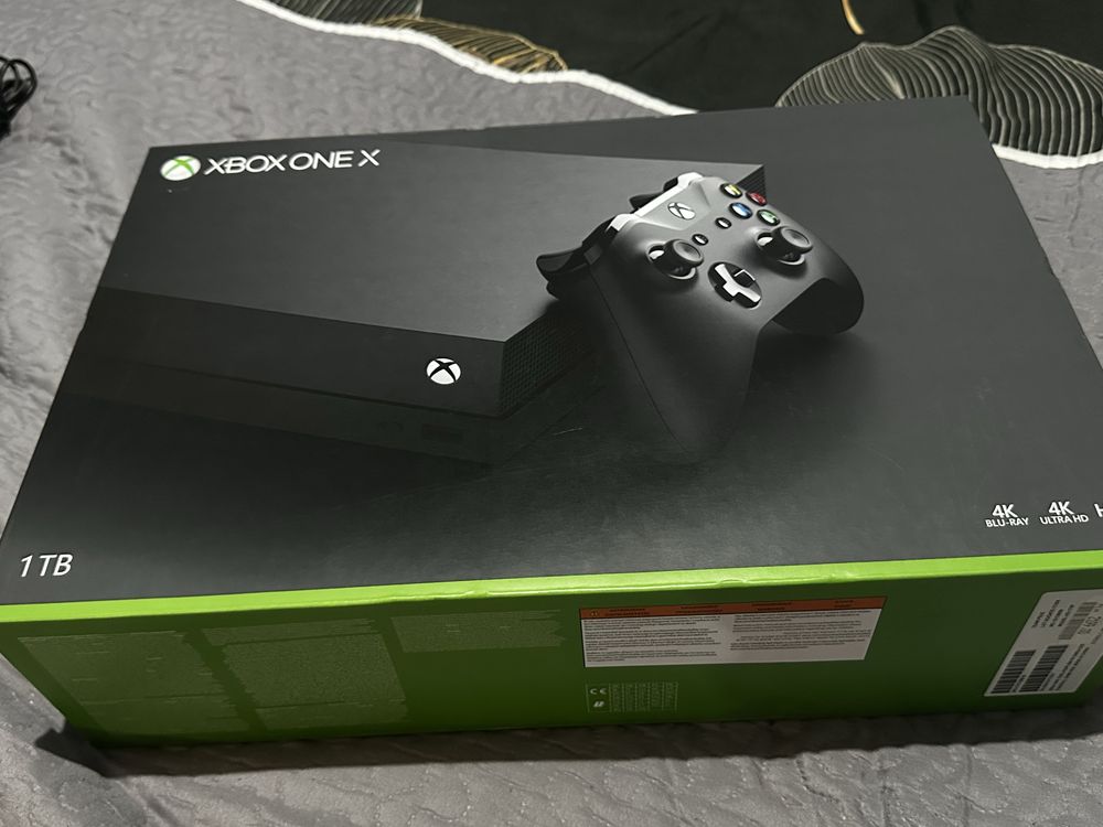 Konsola XBOX ONE X 1TB