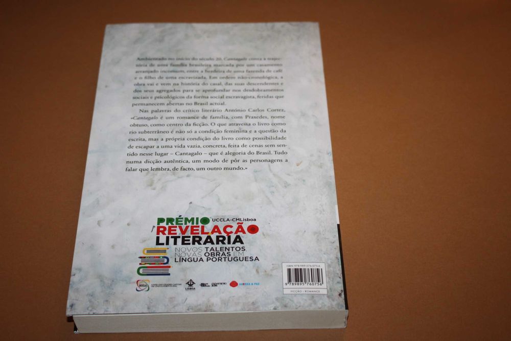 Cantagalo //Fernanda Teixeira Ribeiro