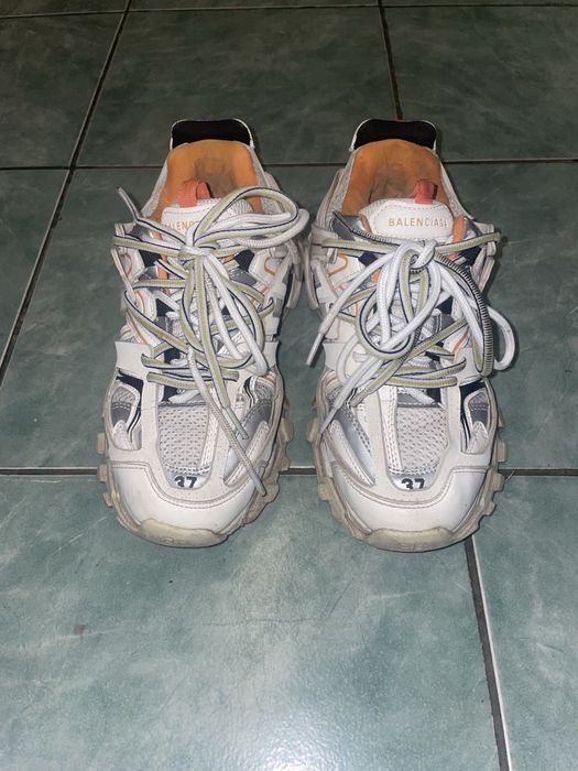 balenciaga track