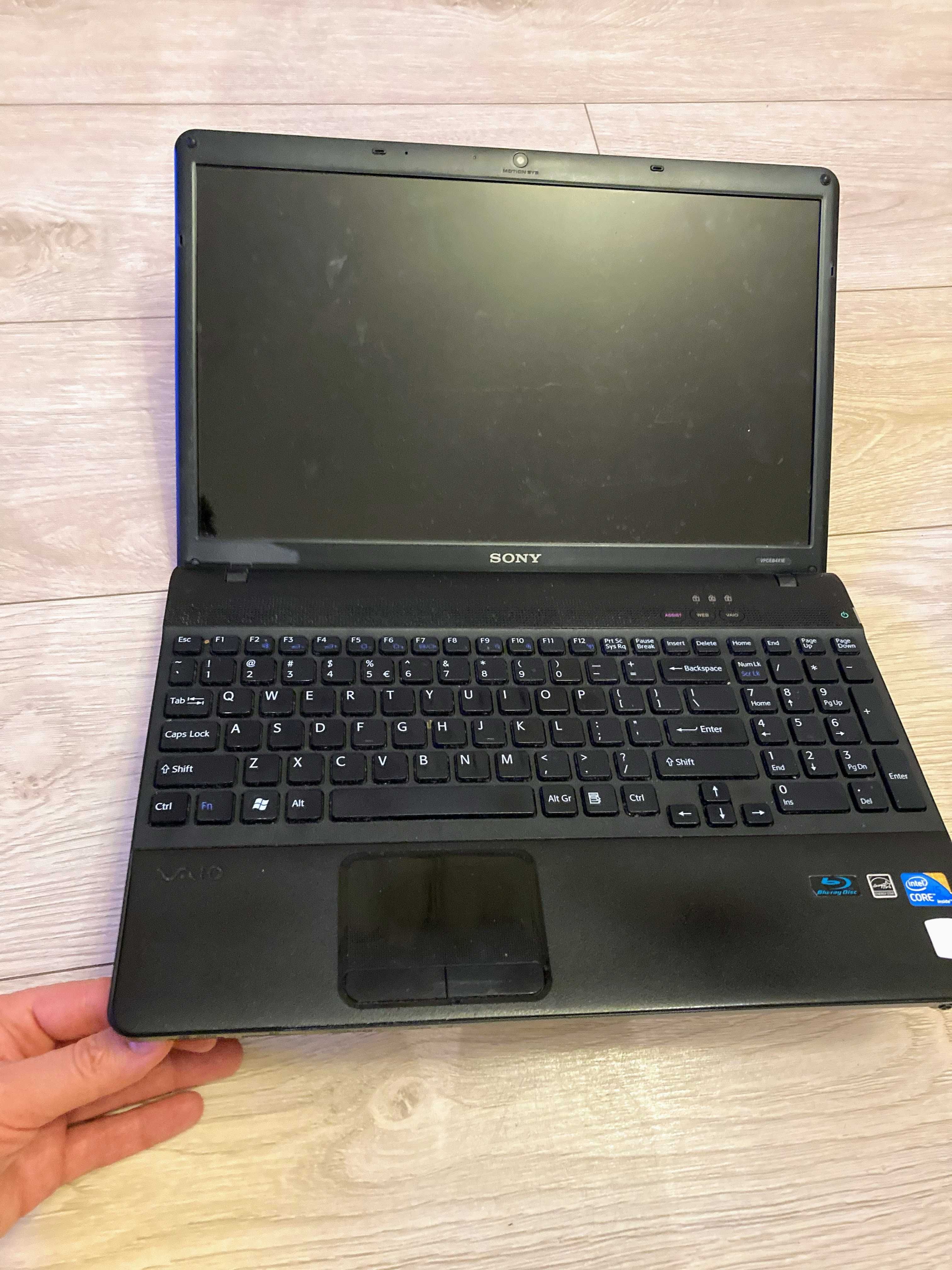 Laptop - Sony Vaio vpceb4x1e