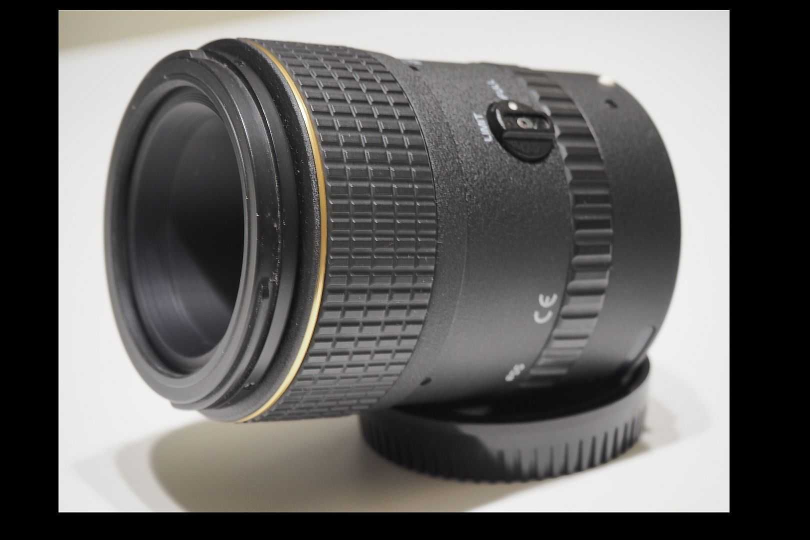 Tokina 100mm F2.8 MACRO AT-X M100 PRO D (Canon EF)