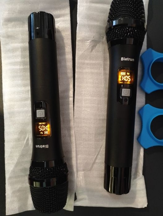 Microfones sem fios duplo UHF Bietrun WXM02.