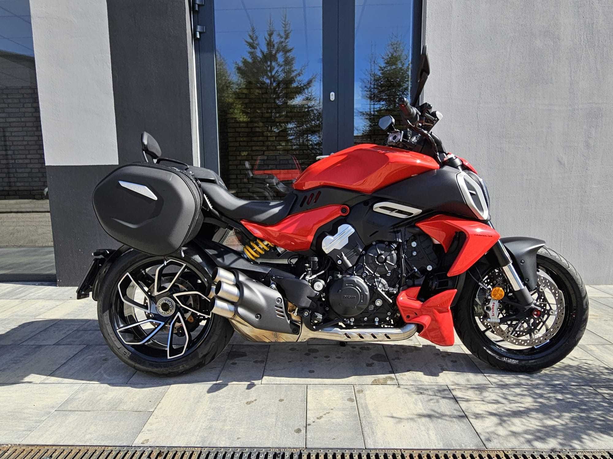 Ducati Diavel V4
