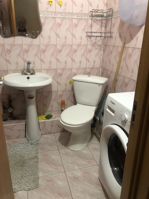 Оренда 2 кімн.квартири 2/9 вул.Лукьяненко