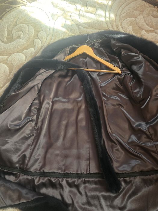 Норкова шуба кольору графіт