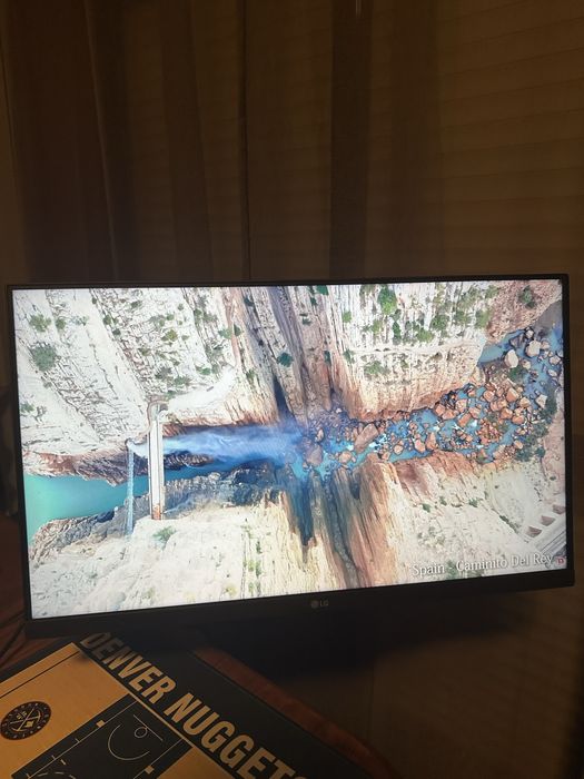 Vendo Monitor LG 24 FHD + suporte