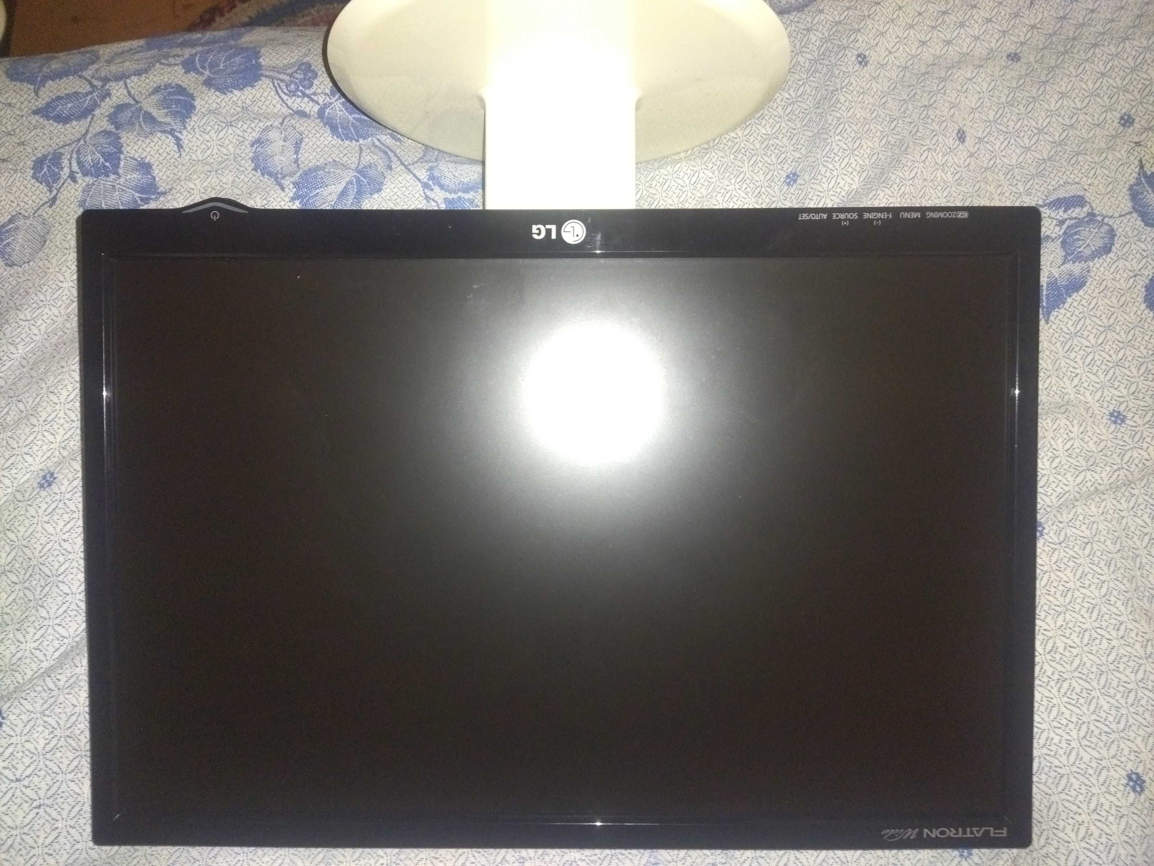 монитор lg flatron L196WTQ - WF
