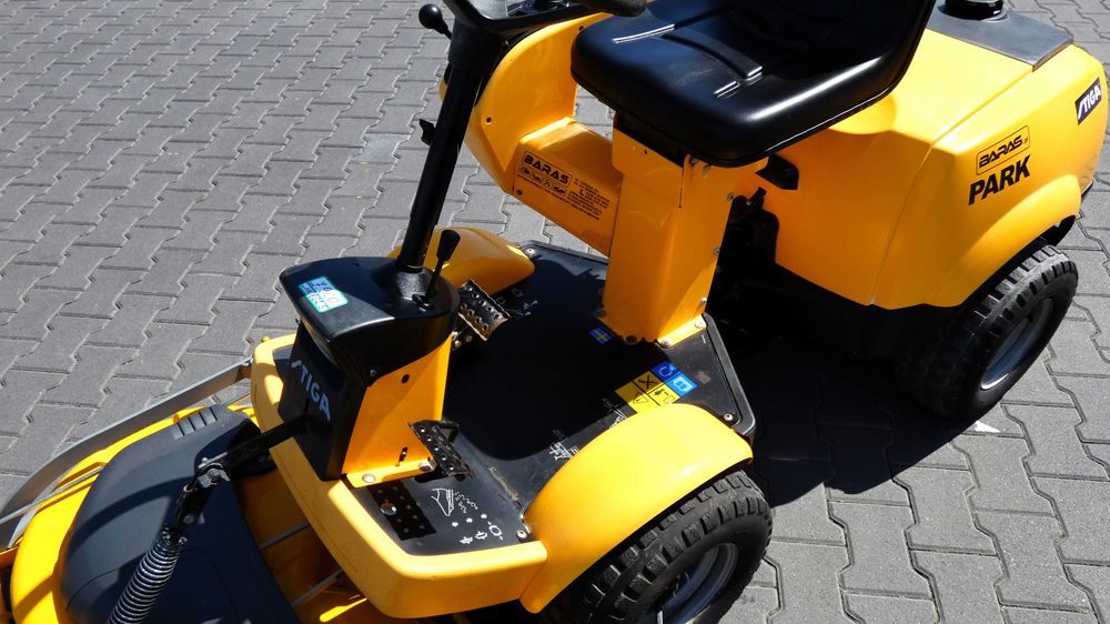 Traktorek kosiarka Stiga Park B&S Vanguard 2 Cylindry (110802.5) Baras