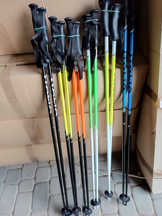 Kije zjazdowe mix kolorów i długości