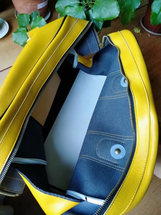 Вінтажна дорожня сумка