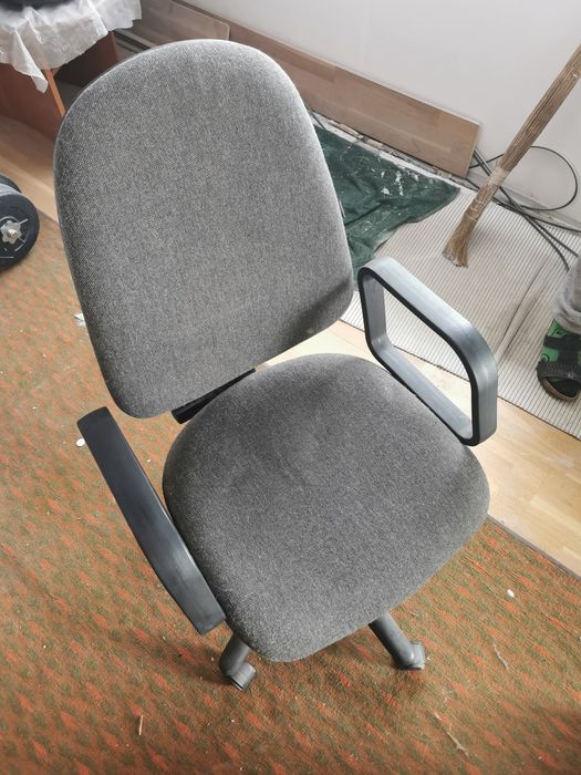 Krzeslo biurowe obrotowe