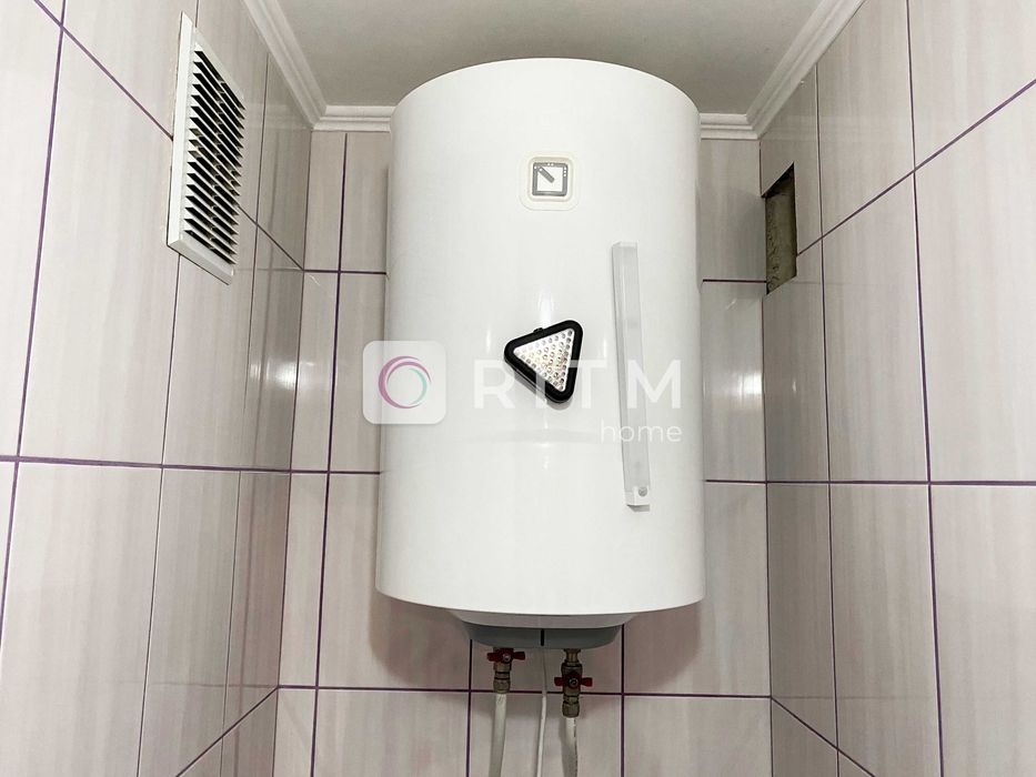 4-к. кв.з ремонтом у цегляному будинку на проспекті Соборності, 25Б