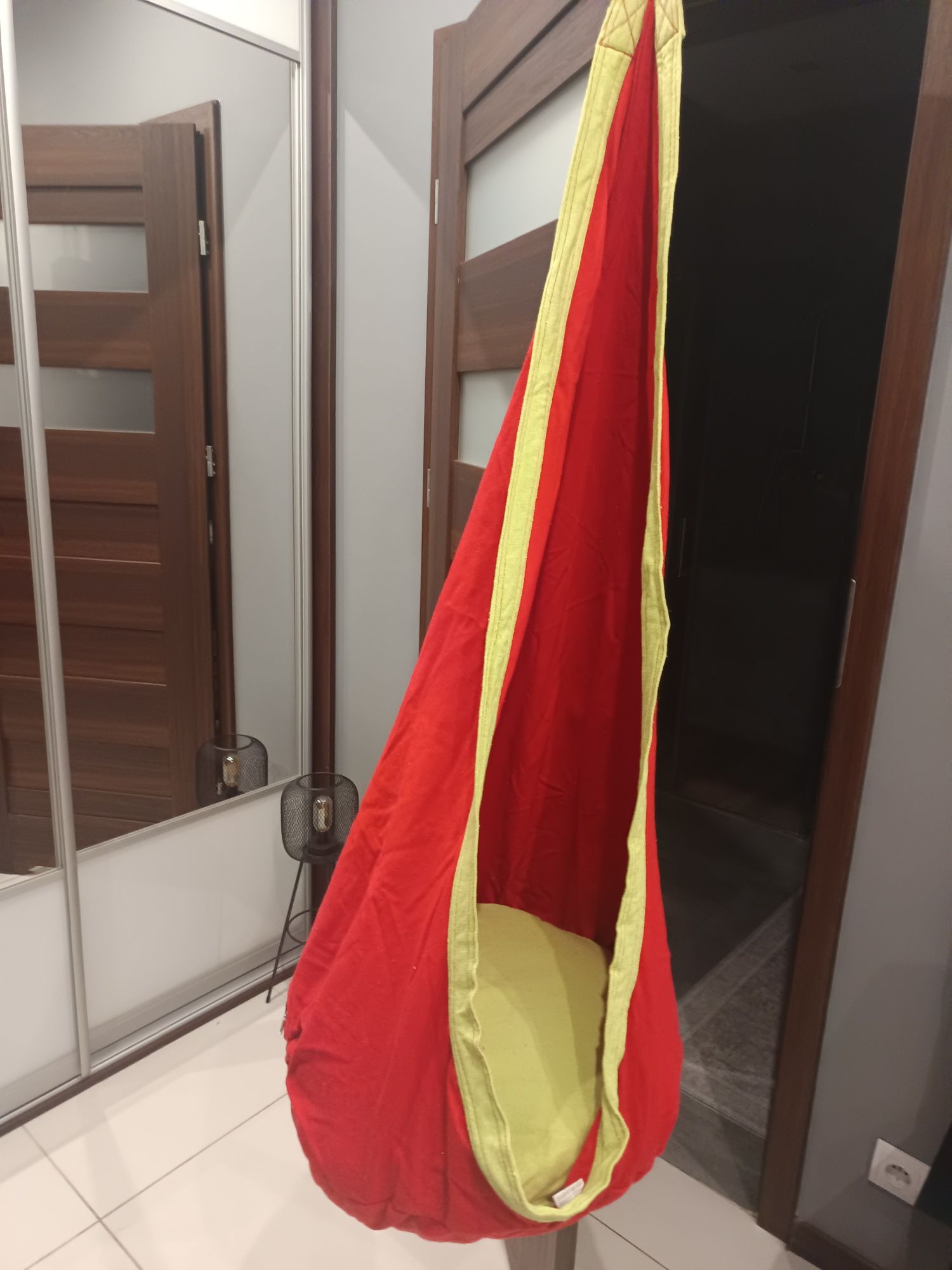 Siedzisko czerwono seledynowe