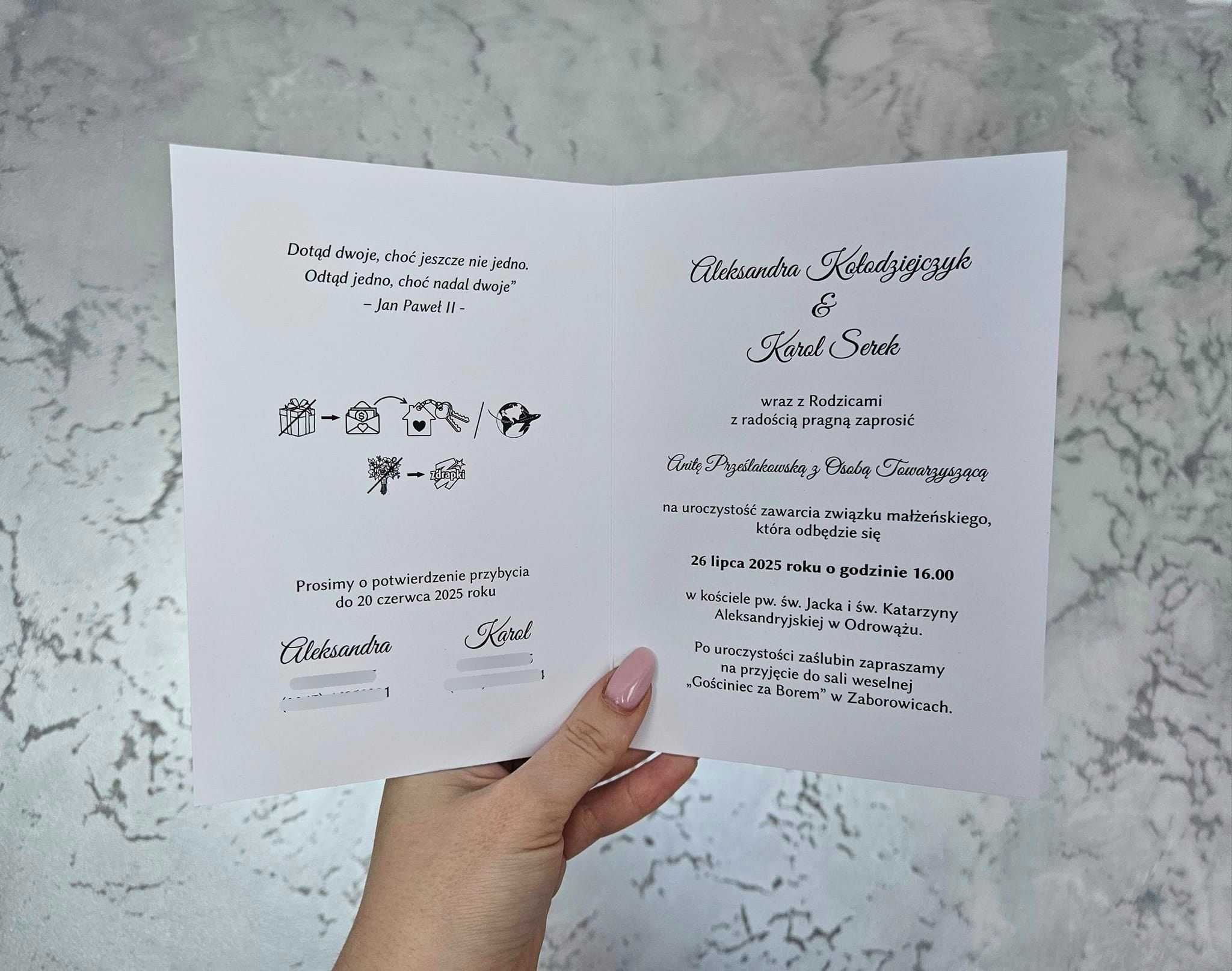 Zaproszenia ślubne minimalistyczne czarno-białe dłonie z kopertą
