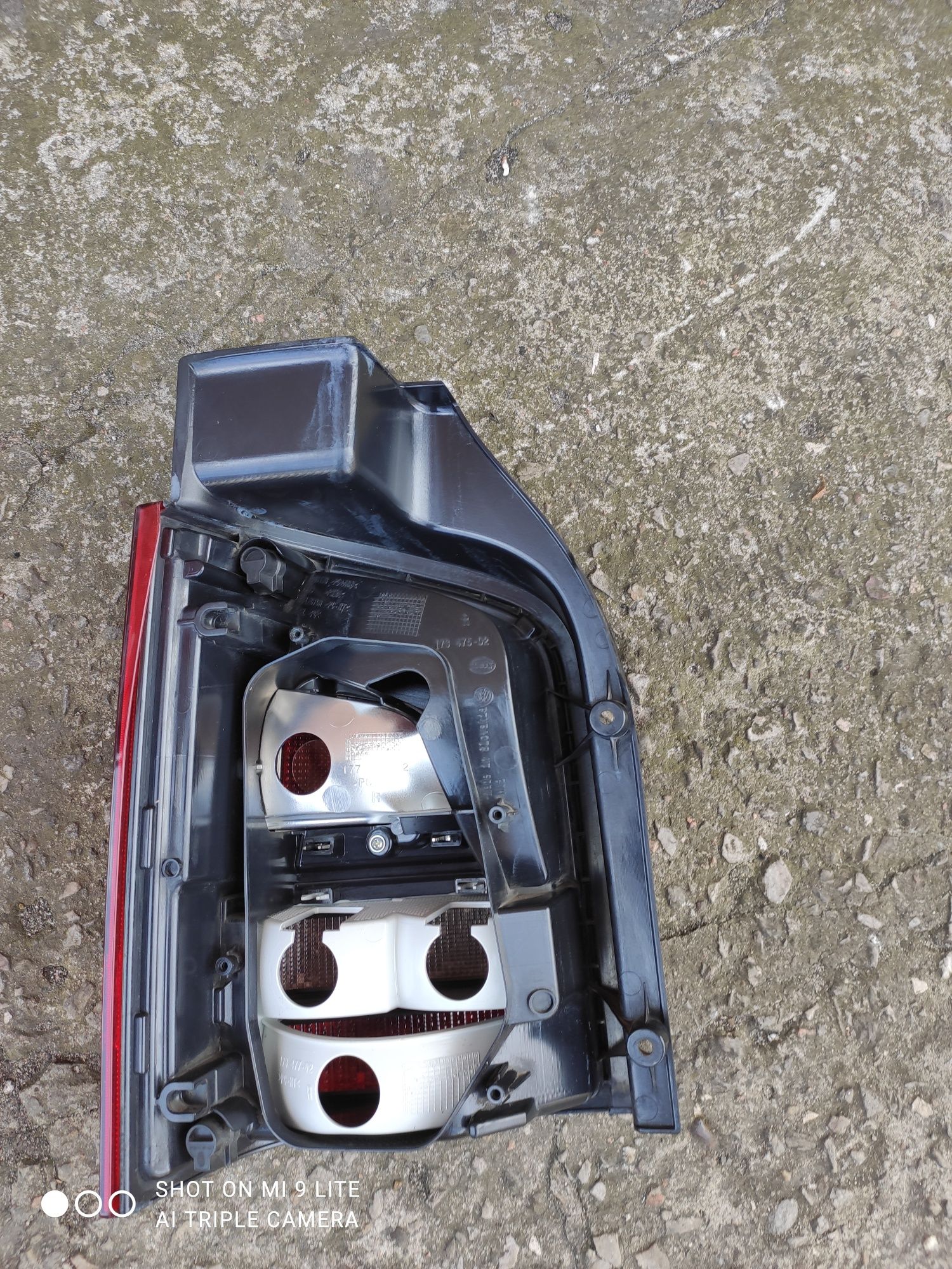 Lampa tył prawa Volkswagen Transporter T5 T6 Hella Oryginał
