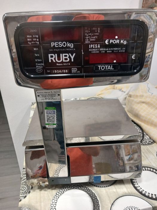 Balança eletrónica RUBY modelo Delta pesa ate 15kg