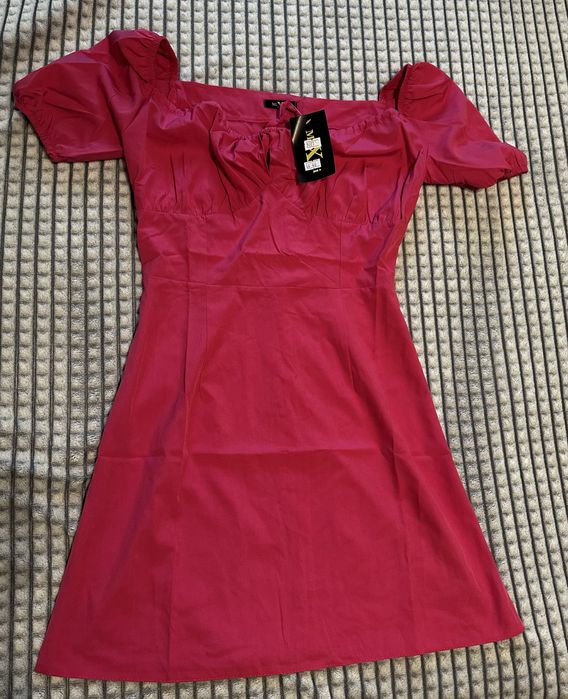 Новенька сукня ,дуже зручна та стильна. Доповнить ваш образ .