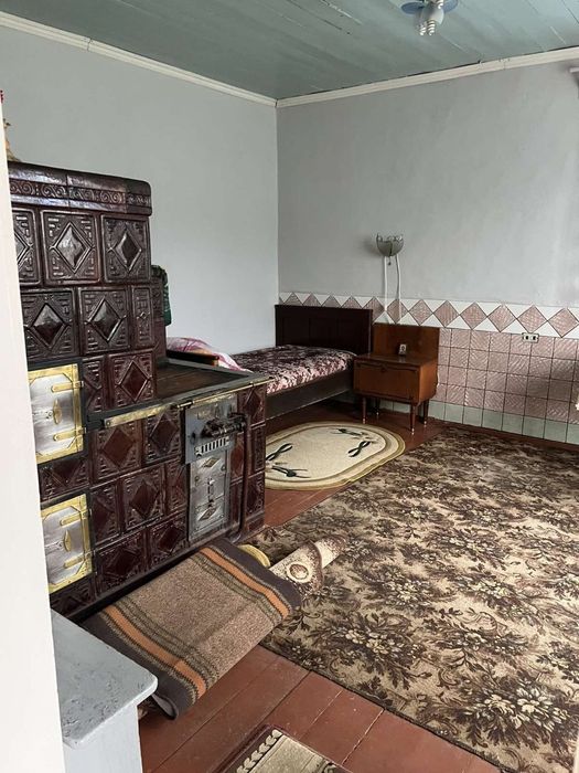 Продаж двох будинків — с. Шипинці, Чернівецька обл