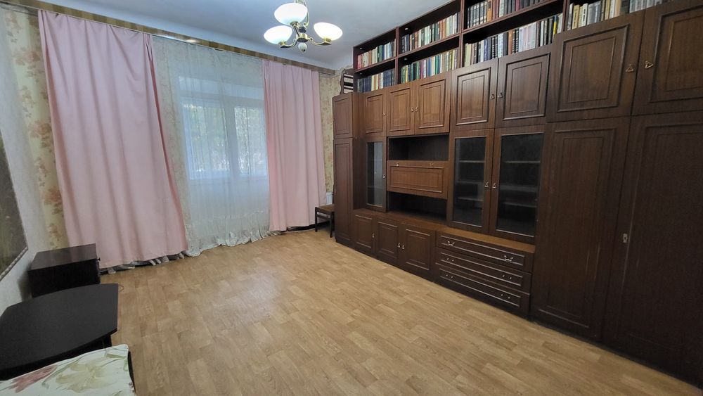 Здам 2ккв в Центрі з газовим опаленням!