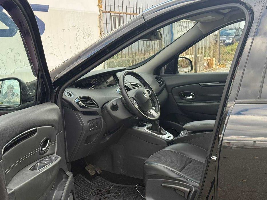 Renault Megane Scenic 2012 кредит БЕЗ ПЕРШОГО ВНЕСКУ обмін , викуп