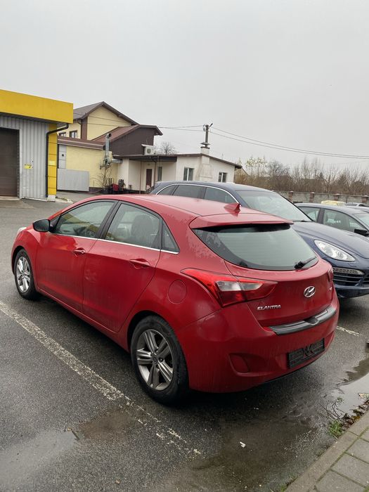 Hyundai Elantra 2013