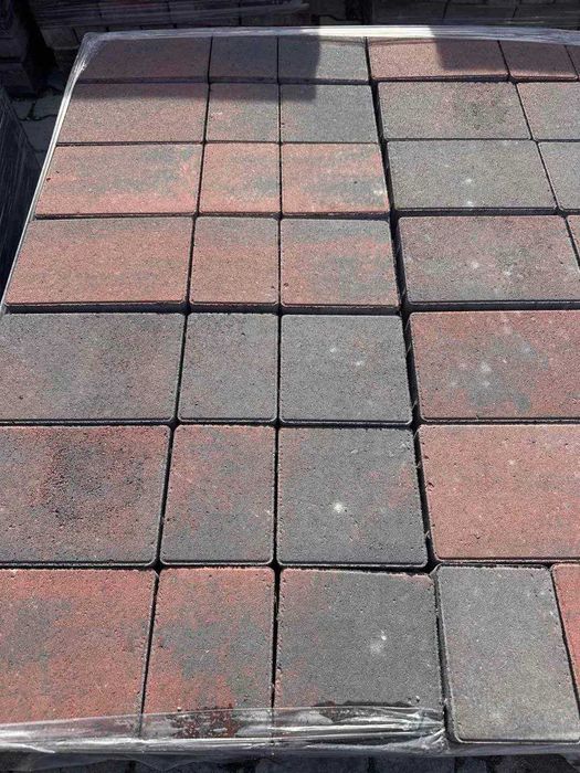 Бруківка, поребрик, будівельні блоки на замовлення. Найкраща ціна