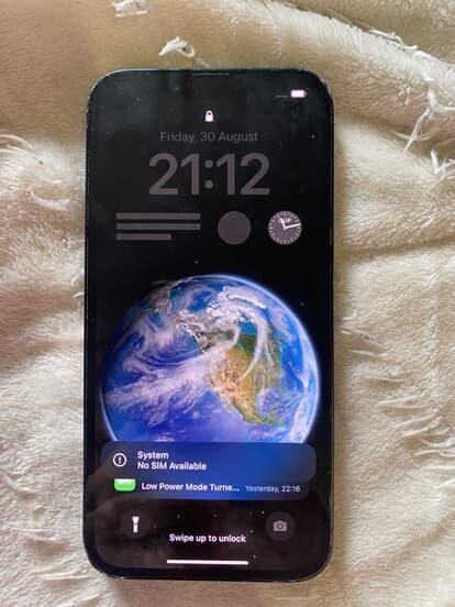 Продам Iphone 13