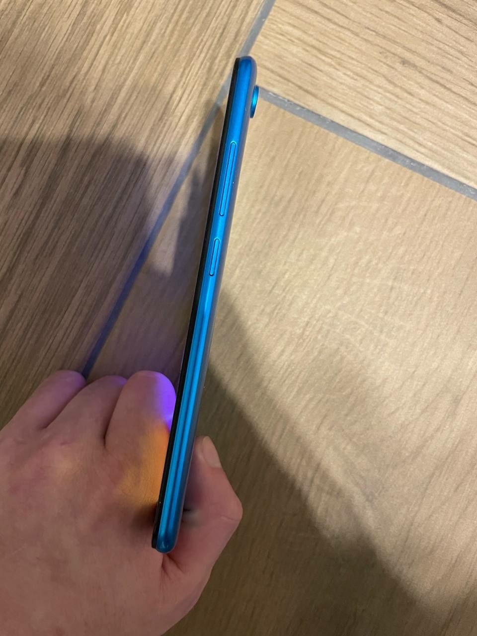 Продам телефон Vivo