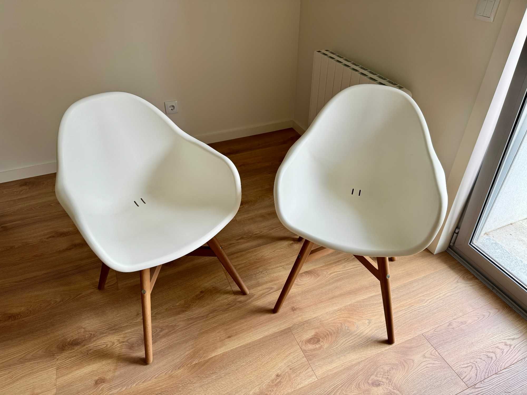 2 x cadeiras IKEA Fanbyn