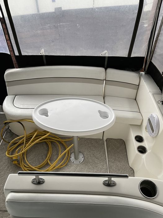 Катер Rinker 270