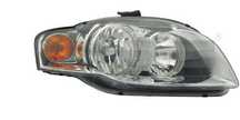 Audi A4 B7 04-08 Lampa/Reflektor przód prawy /H7+H7