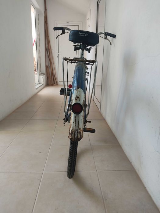 Bicicleta yeye antiga