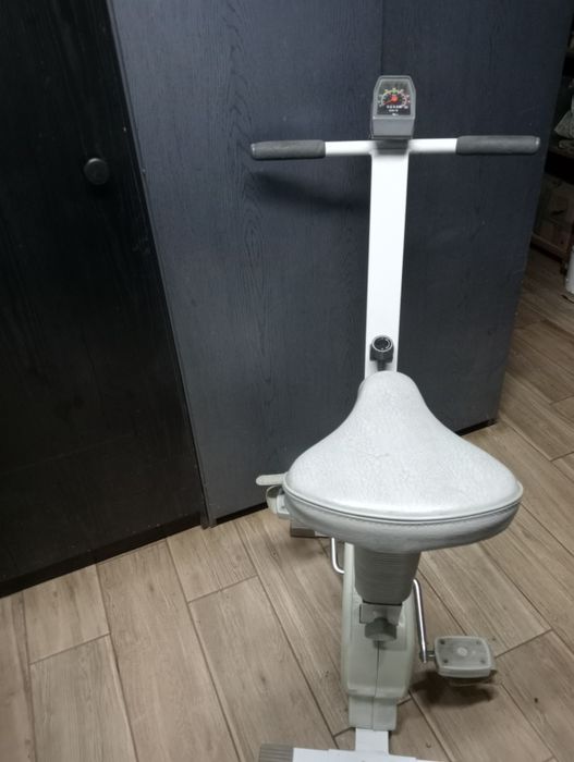 Rower stacjonarny biały