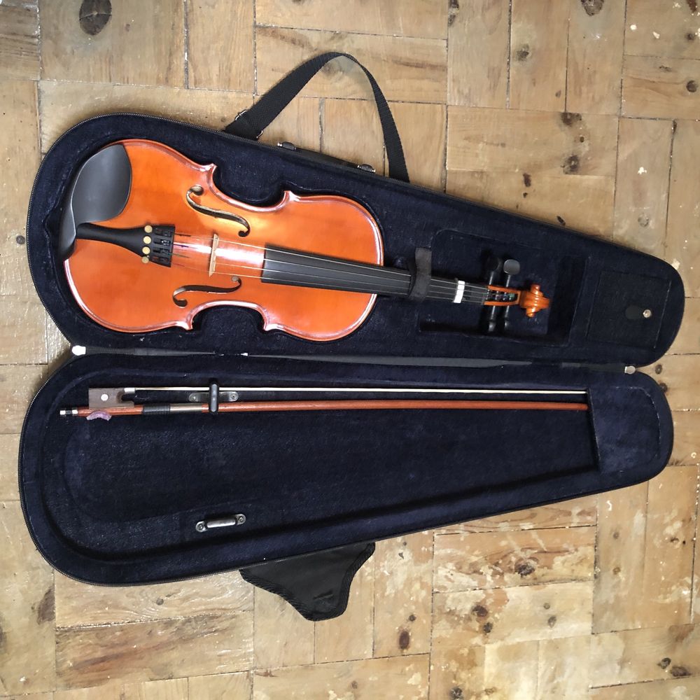 Viola de arco 1/2