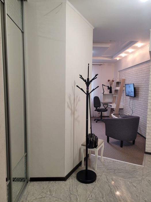 Оренда 1 км.кв.Нац.Гвардії (міст.Паркове),поряд Центр,парк,озеро,є все