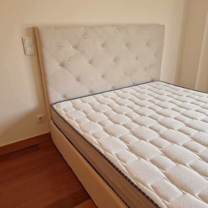 Camas de Casal Estofadas de Luxo 199€ Disp. em Várias Cores! 190x140m!