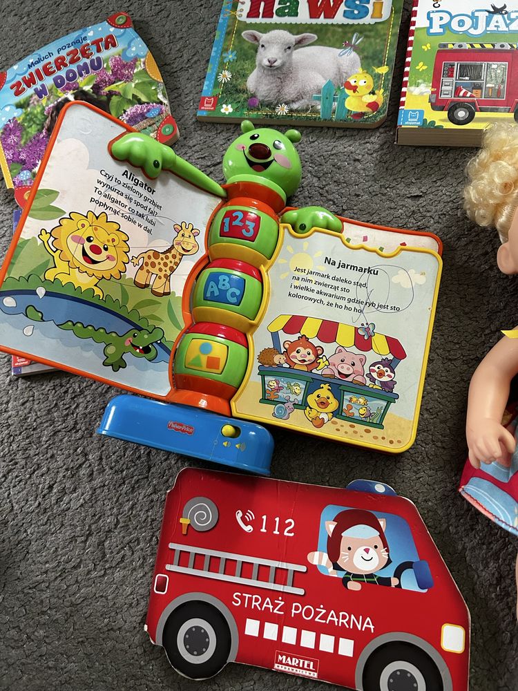 Lalka, książeczka interaktywna fisher price, książeczki papierowe